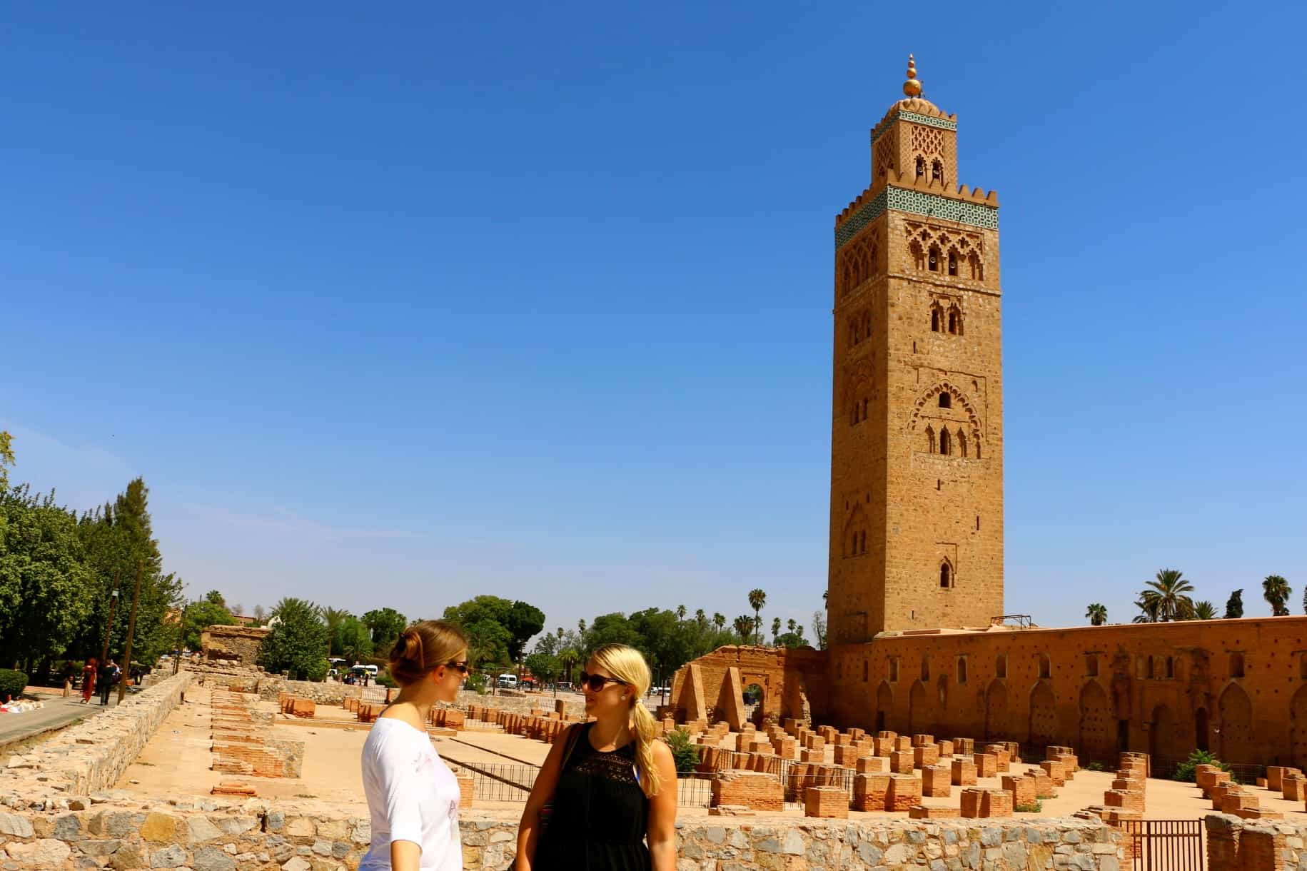 Private Marrakech walking tour with Camel riding in Palmeraie