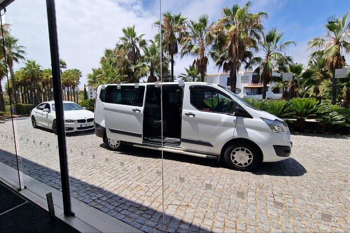 Vale do Lobo/Qta do Lago Golf Courses (Minibuses 8pax/roundtrip)