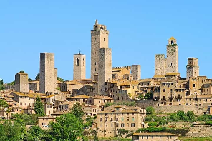 PRIVATE EXCURSION: Volterra & San Gimignano + wine tastings (from Livorno Port)