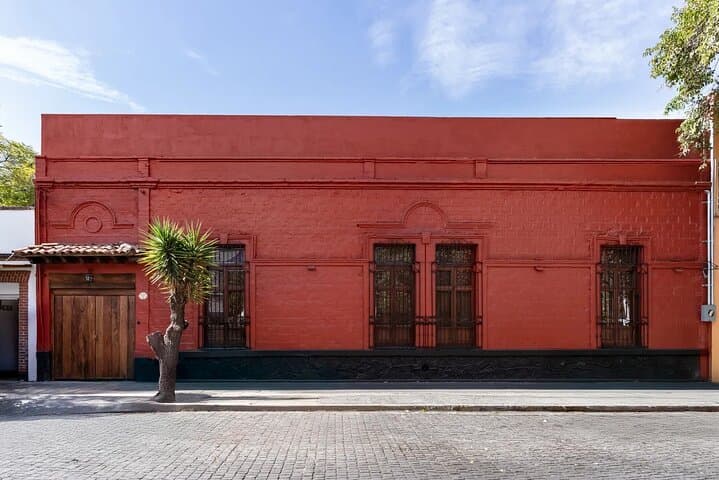 EXCLUSIVE TOUR Frida Kahlo Museum (Red House) - small groups