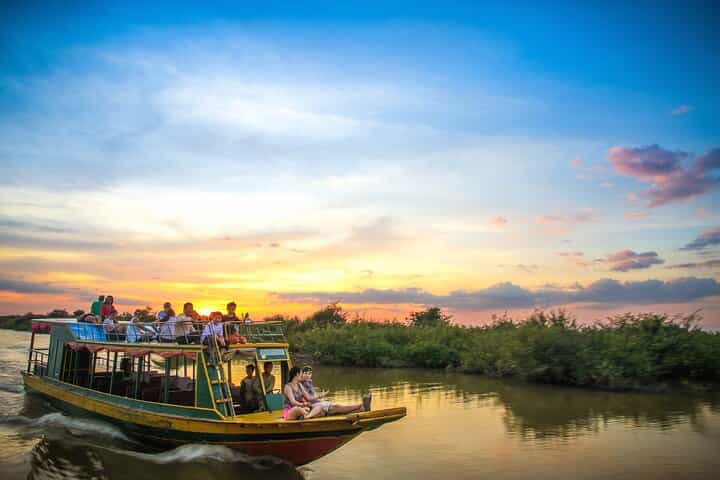 Private Boat from Battambang to Siem Reap via Tonle Sap Lake