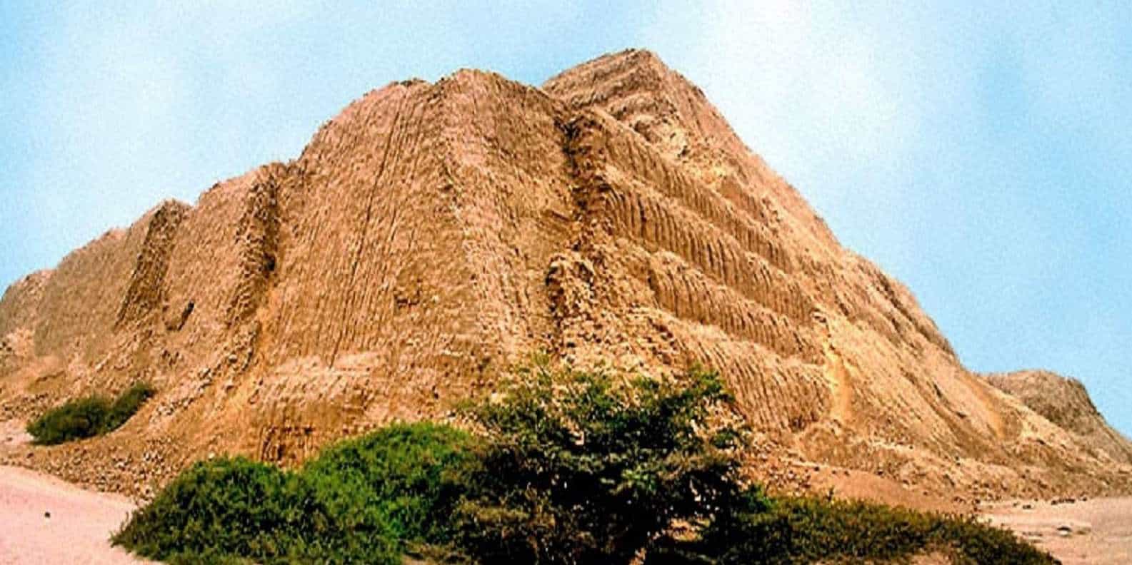 Chi-01 : Túcume's Enigmatic Pyramids and Pomac Rainforest