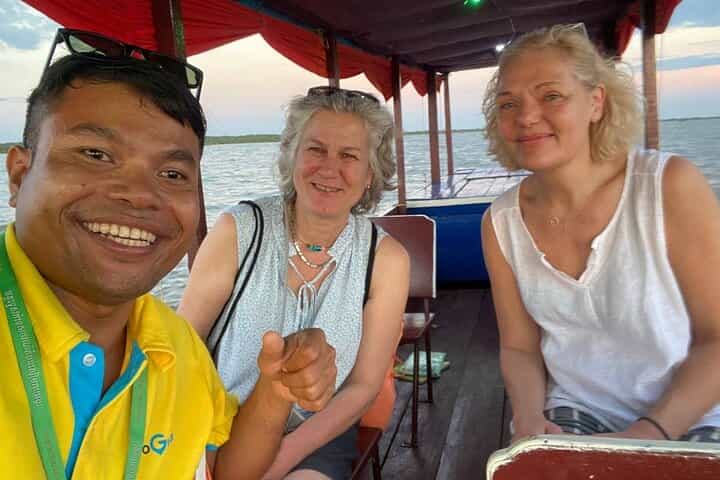 Kampong Pluk Floating Village With sunset boat Tour