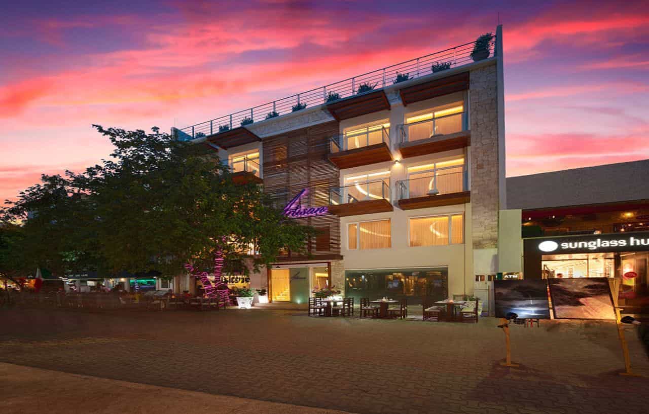 Private Shuttle from Cancun Airport to Artisan Senses Hotels Collection 5a. Avenida