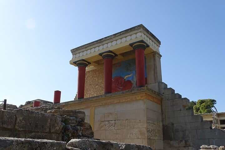 Private Guided Tour to Knossos Palace&Shopping in Heraklion City
