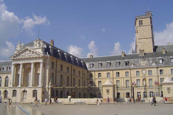 Dijon Signature Walk: Gothic Landmarks & Ducal Grandeur
