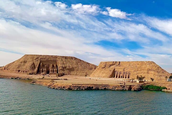 Day Tour From Aswan to Abu Simbel Temples