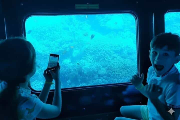 Semi Submarine , Snorkeling & Parasailing Adventure – Hurghada