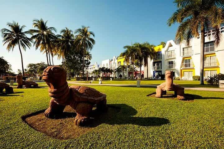 Private Arrival Transfer - El Salvador International Airport to Decameron Hotel