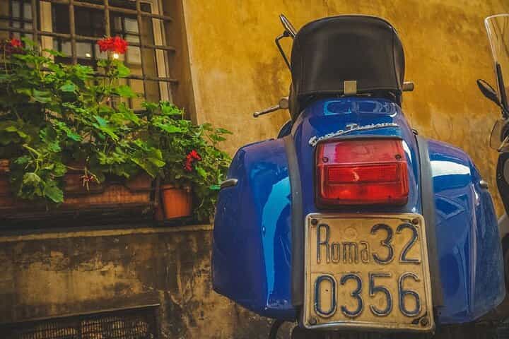 Small-Group Guided Walking Tour of Rome Top Sights