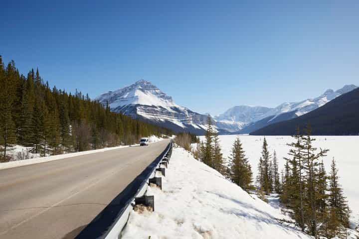 Anytime Transfer Private Shuttle Calgary Banff Canmore LakeLouise