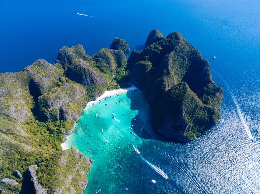 Khao Lak: Phi Phi Island, Maya Beach & Snorkeling Day Tour