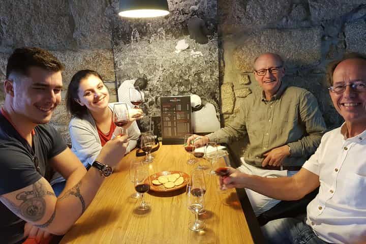 3-hour Port and Douro Wines Tasting Tour With 9 Tastings