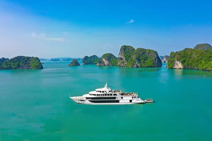 07 Hours Explore Halong Bay with Sea Octopus Cruise 07 Hours Explore Halong Bay with Sea Octopus Cruise