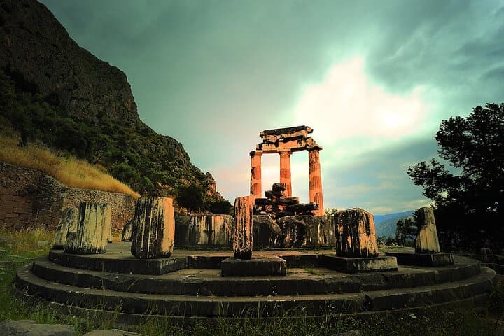 1-Day Private Tour from Athens to Delphi Archaeological Sites 1-Day Private Tour from Athens to Delphi Archaeological Sites