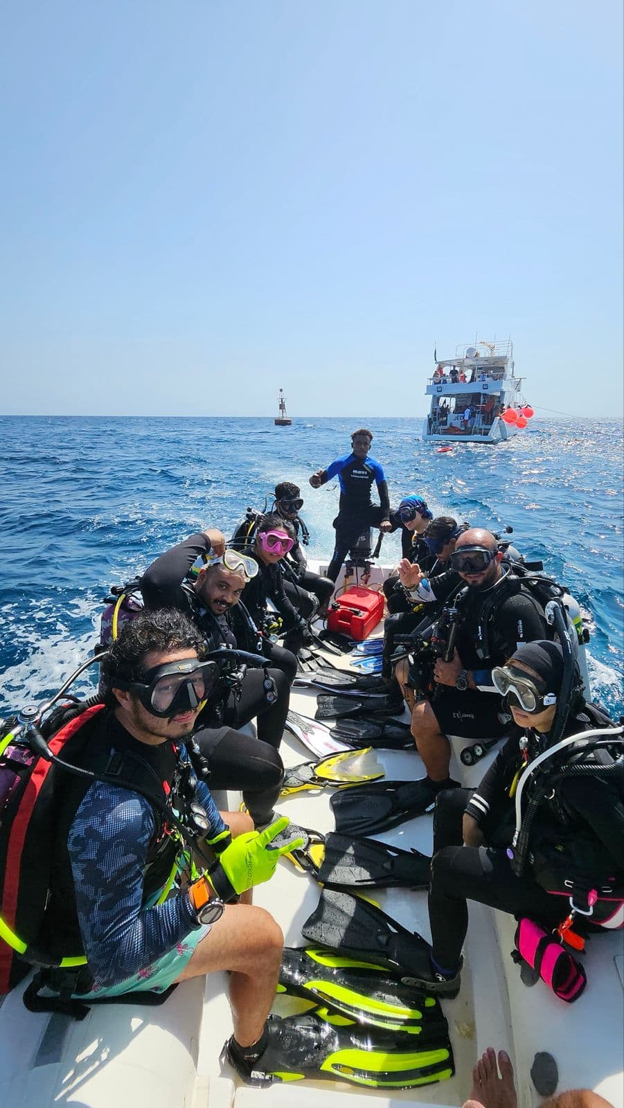 Jeddah in 4 Days for Friends - Up to 3 dives daily at Farasan sites (plus optional night dives) Jeddah in 4 Days for Friends - Up to 3 dives daily at Farasan sites (plus optional night dives)