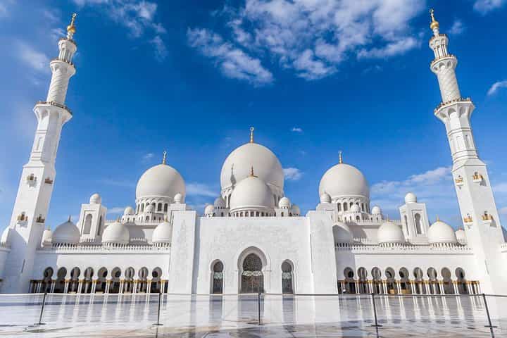 Abu Dhabi City Tour with Louvre Museum from Dubai — Family-friendly Abu Dhabi City Tour with Louvre Museum from Dubai — Family-friendly