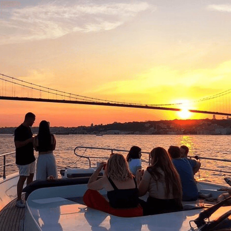 Istanbul in 1 Day for Couples - Sunset yacht cruise on the Bosphorus Istanbul in 1 Day for Couples - Sunset yacht cruise on the Bosphorus