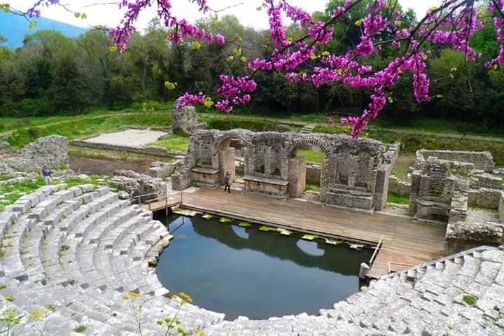 Sarandë in 1 Day for Friends - Butrint National Park – archaeological ruins Sarandë in 1 Day for Friends - Butrint National Park – archaeological ruins