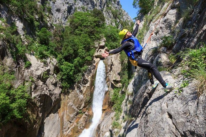 Cetina River Extreme Canyoning Adventure Cetina River Extreme Canyoning Adventure