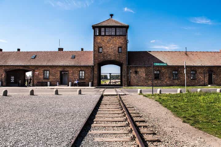 Kraków in 1 Day - Guided English tour of Auschwitz I (Auschwitz-Birkenau State Museum) Kraków in 1 Day - Guided English tour of Auschwitz I (Auschwitz-Birkenau State Museum)