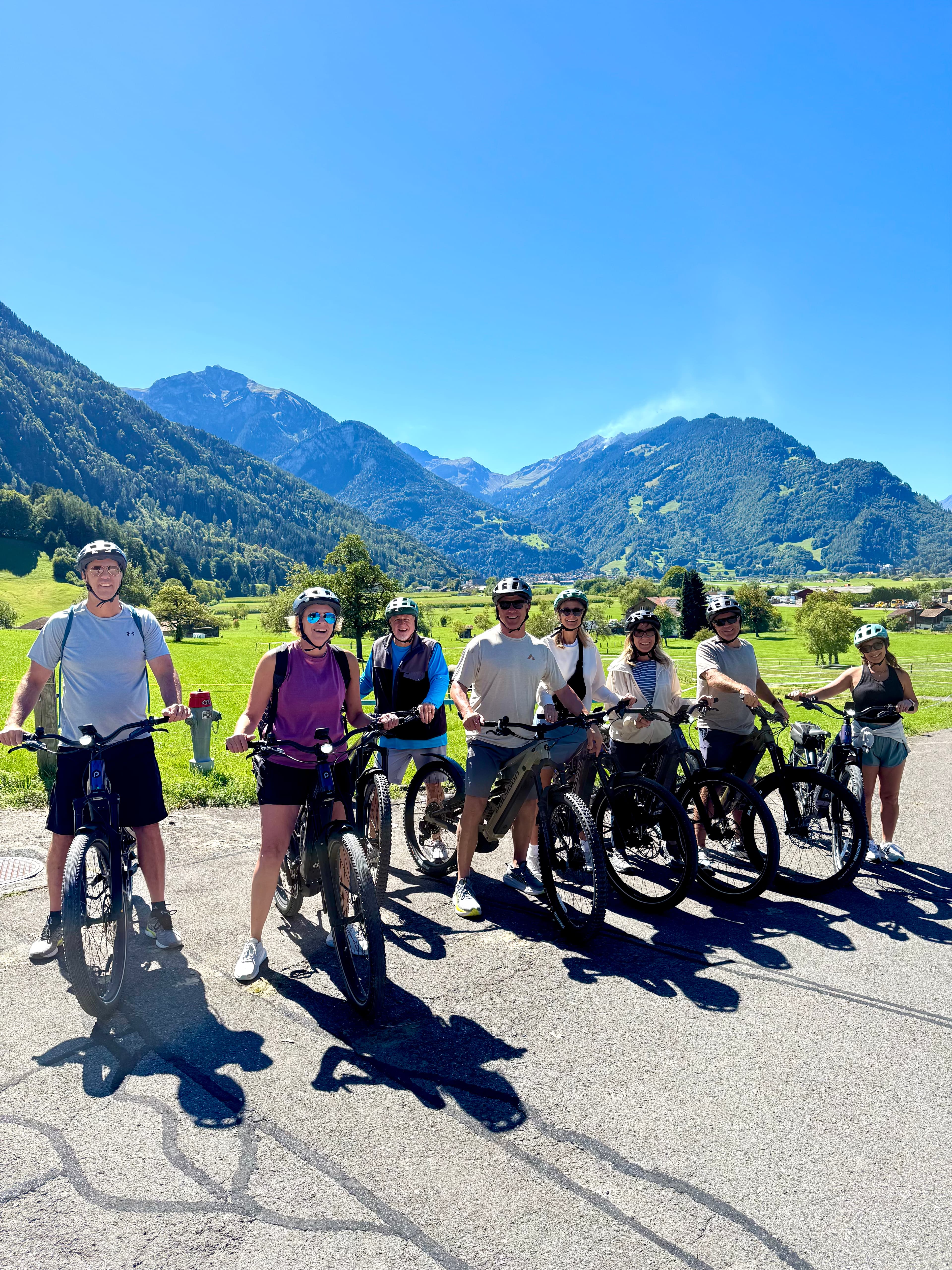 Discover Interlaken – Lakes, Ruins & Views Discover Interlaken – Lakes, Ruins & Views