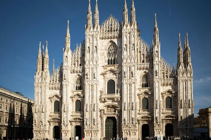 Duomo di Milano Private Tour with Rooftop Access — Romantic Afternoon & Rooftop Aperitivo Duomo di Milano Private Tour with Rooftop Access — Romantic Afternoon & Rooftop Aperitivo