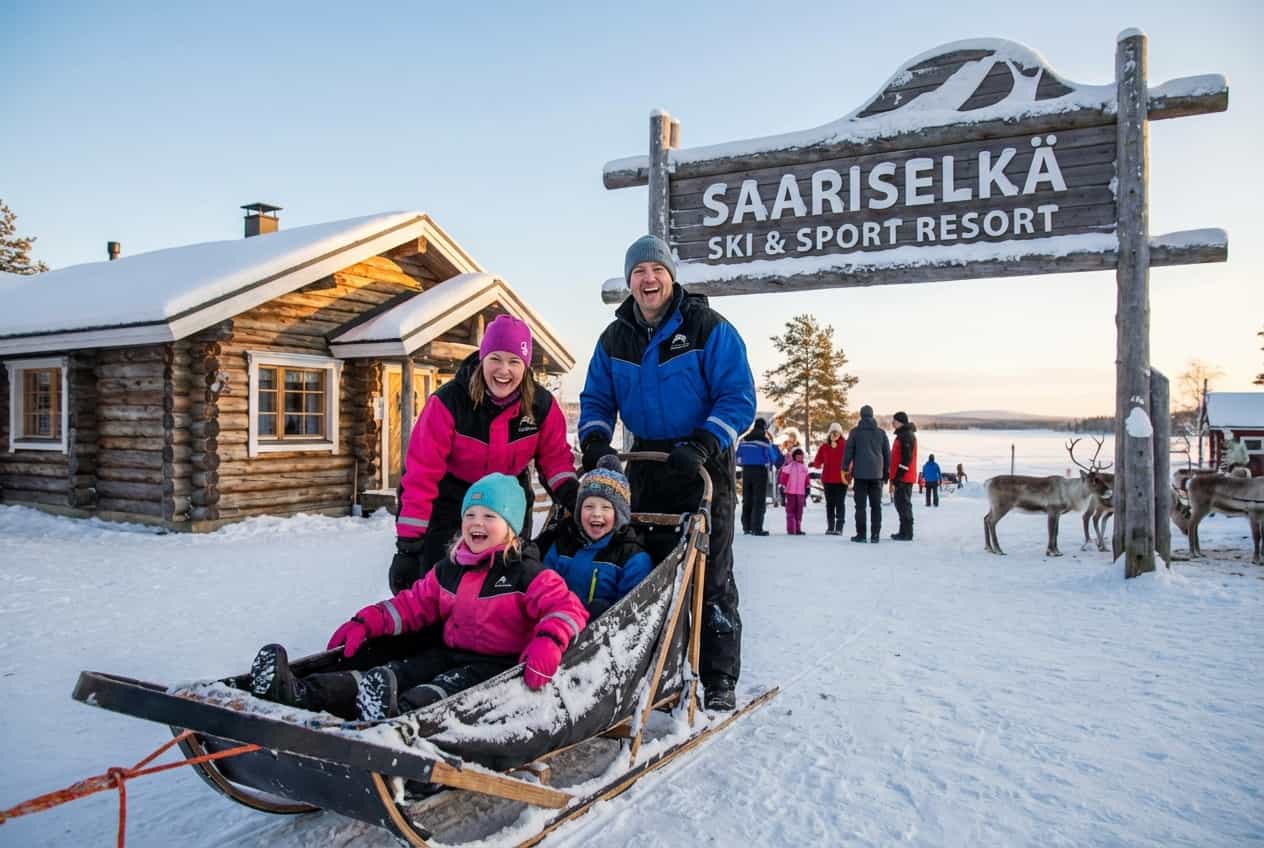 Saariselkä in 1 Days - Easy viewpoint walk with panoramic fell views Saariselkä in 1 Days - Easy viewpoint walk with panoramic fell views