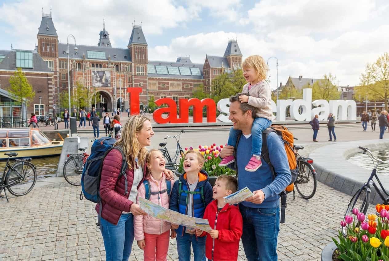 Family-friendly 3-day Amsterdam (Spring) — gentle pace, lots of play Family-friendly 3-day Amsterdam (Spring) — gentle pace, lots of play