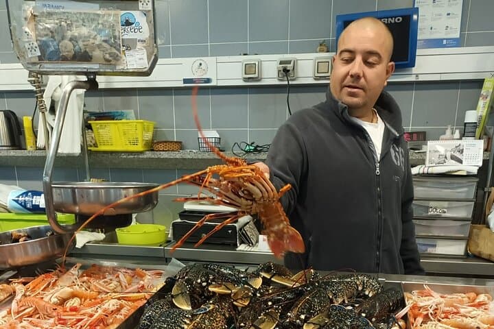 Food Market Shopping & Hands-on Cooking Workshop — A Coruña (Couples) Food Market Shopping & Hands-on Cooking Workshop — A Coruña (Couples)