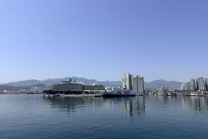 ICN Layover Private Tour Seoul and Sokcho — 9 Hours (Pickup & Drop-off) ICN Layover Private Tour Seoul and Sokcho — 9 Hours (Pickup & Drop-off)