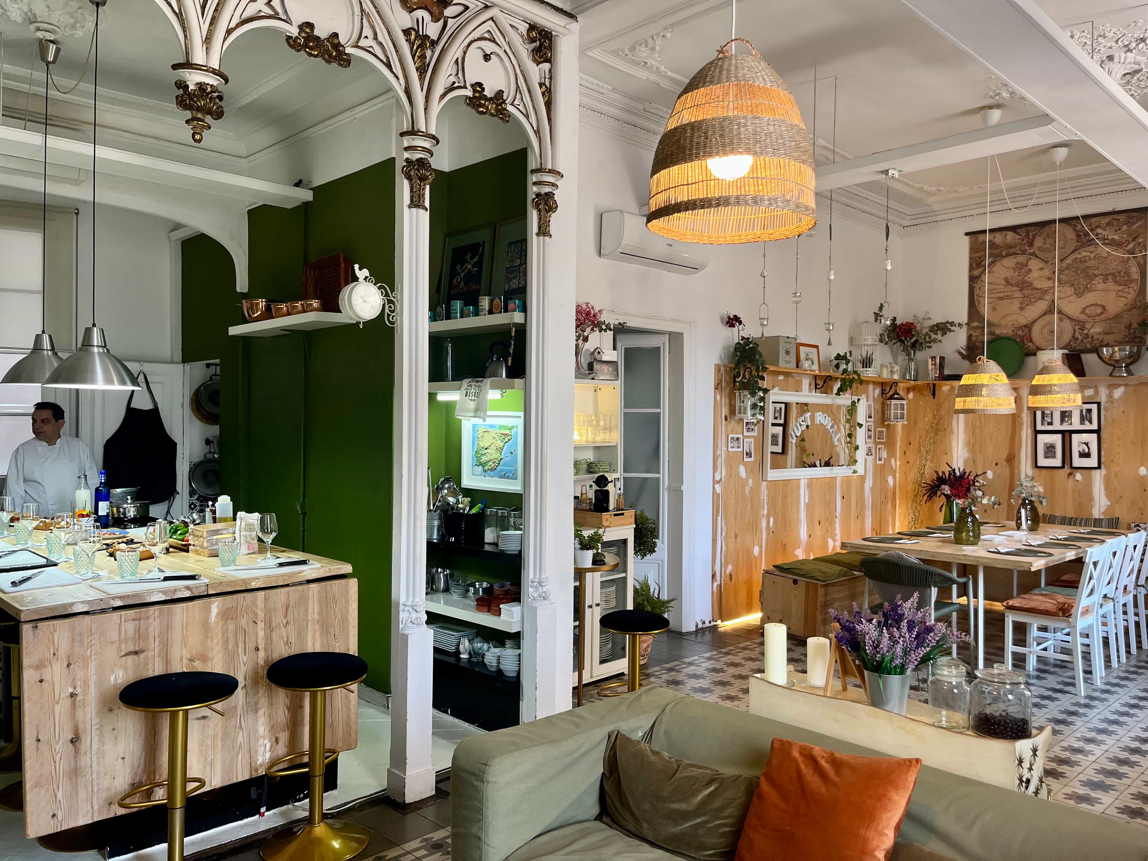 Barcelona in 1 Day - Guided visit of Mercat de la Boqueria with a professional chef Barcelona in 1 Day - Guided visit of Mercat de la Boqueria with a professional chef