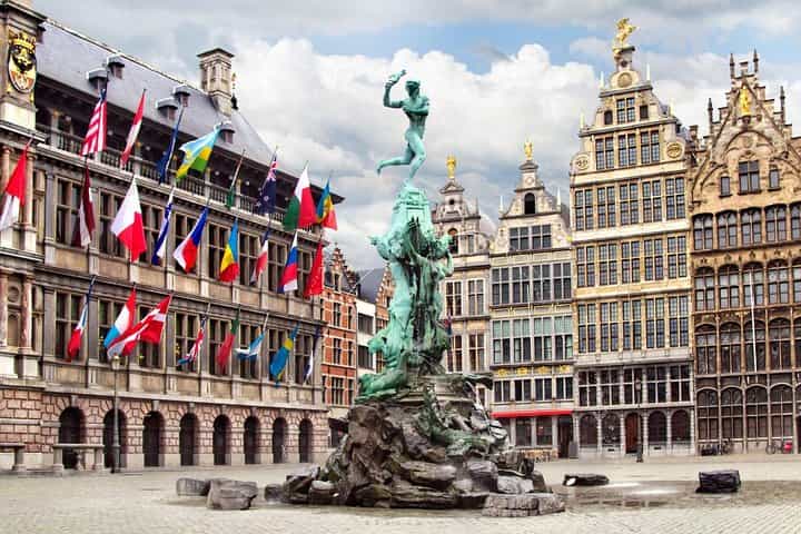 Private Departure Transfer: Antwerp → Brussels Airport (Luxury car) Private Departure Transfer: Antwerp → Brussels Airport (Luxury car)
