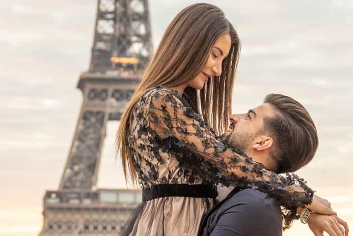 Private Guided Photoshoot by the Eiffel Tower — Couples Morning Session Private Guided Photoshoot by the Eiffel Tower — Couples Morning Session
