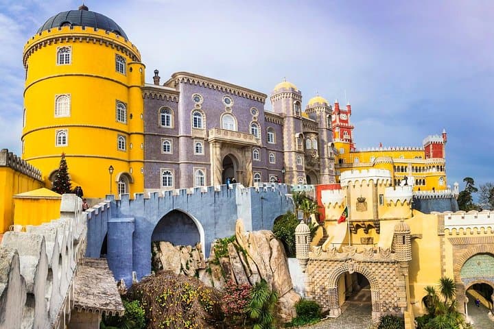 Private Half-Day Tour to Sintra & Pena Palace — Romantic Couples Edition Private Half-Day Tour to Sintra & Pena Palace — Romantic Couples Edition
