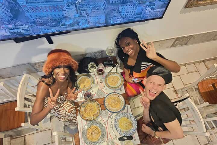 Private Pasta & Wine Evening — Hands-on Cooking Class in the Heart of Rome (Couples) Private Pasta & Wine Evening — Hands-on Cooking Class in the Heart of Rome (Couples)