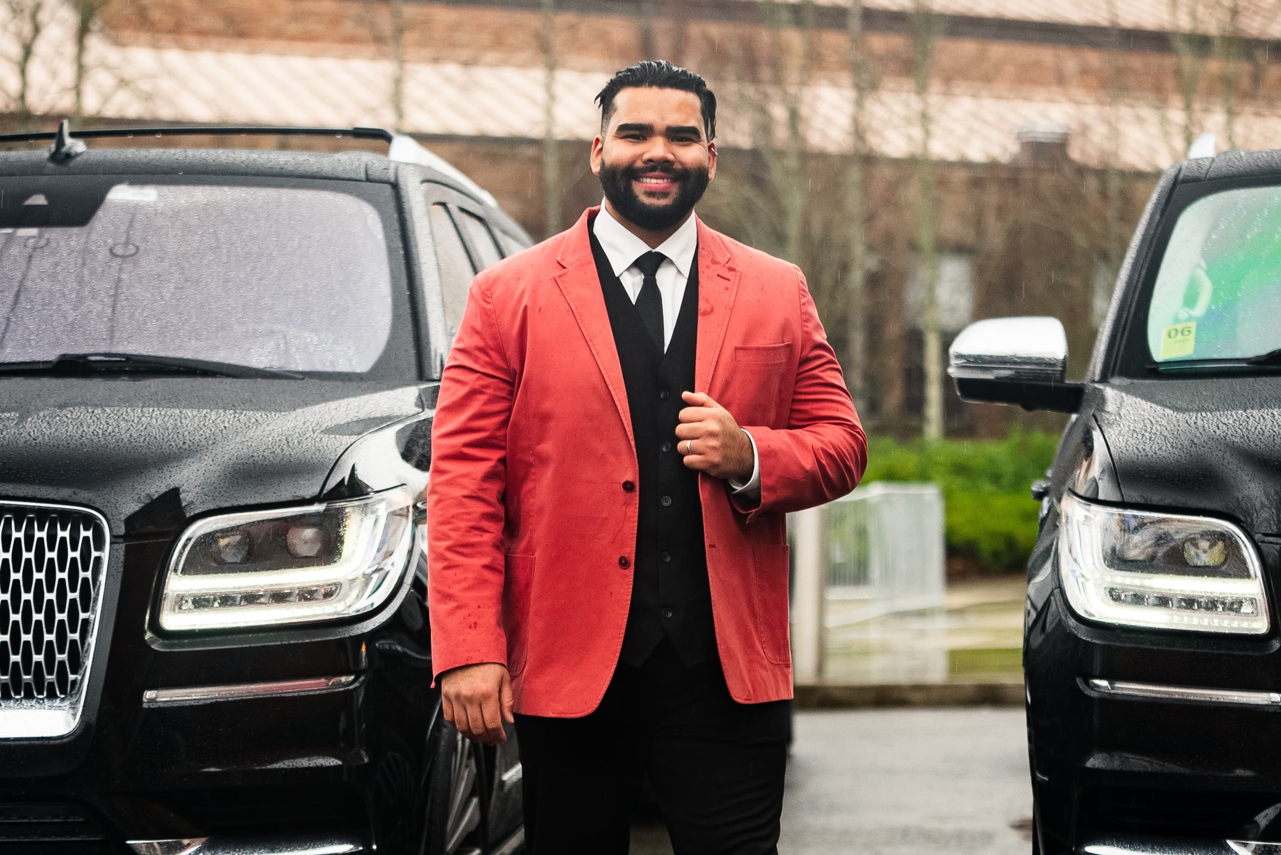 Private Sea‑Tac to Downtown Seattle Transfer (SUV or Sprinter Van) — Senior‑Friendly Private Sea‑Tac to Downtown Seattle Transfer (SUV or Sprinter Van) — Senior‑Friendly