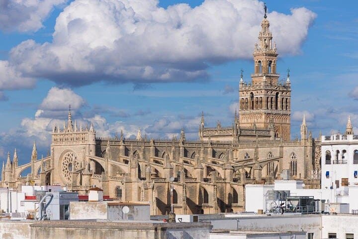Seville in 1 Day for Couples - Private guided visit of Seville Cathedral (Catedral de Sevilla) Seville in 1 Day for Couples - Private guided visit of Seville Cathedral (Catedral de Sevilla)