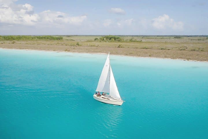 Bacalar in 1 Day for Couples - Sail silently (no motor) across Bacalar Lagoon Bacalar in 1 Day for Couples - Sail silently (no motor) across Bacalar Lagoon