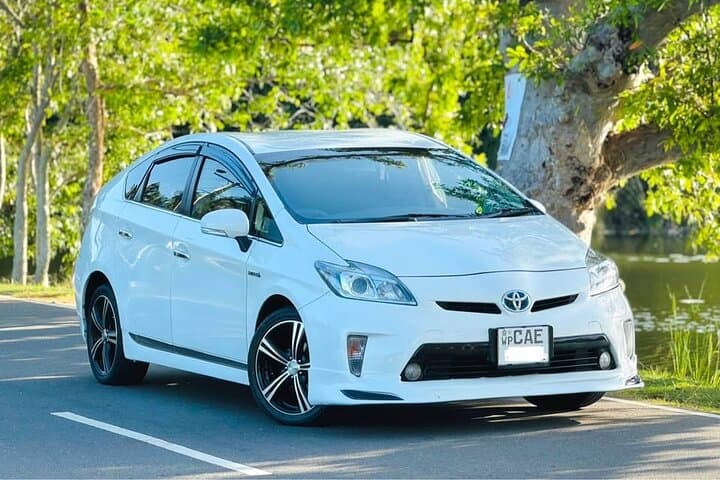 Sri Lanka Car and Driver Hire - Private Driver and Chauffeur Sri Lanka Car and Driver Hire - Private Driver and Chauffeur