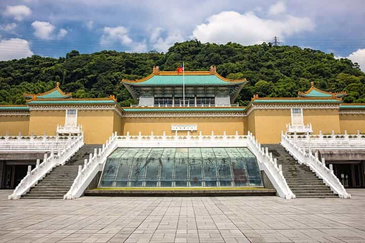 Taipei: Yangmingshan, Palace Museum & Shilin Night Market Taipei: Yangmingshan, Palace Museum & Shilin Night Market