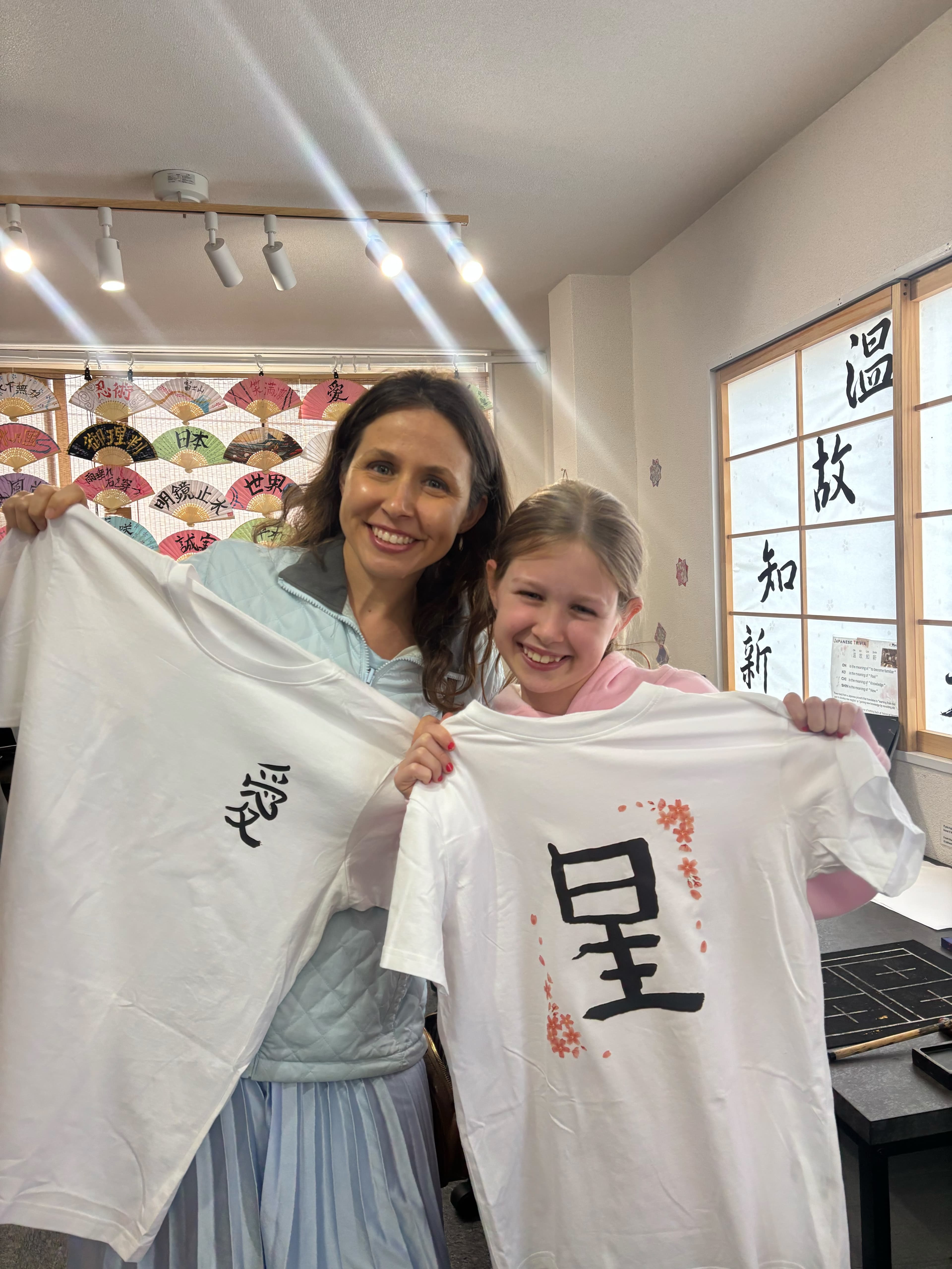 Tokyo Asakusa: Calligraphy attraction & Custom T-shirt Experience Tokyo Asakusa: Calligraphy attraction & Custom T-shirt Experience