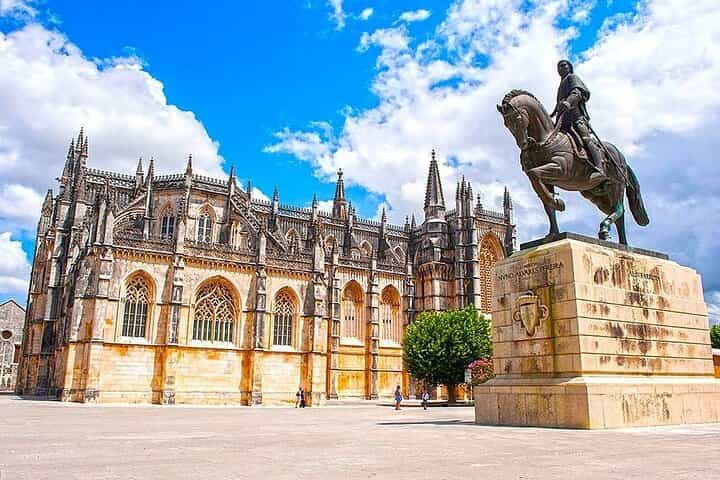 Tomar, Batalha, Alcobaça & Óbidos — The Templar & Medieval Legacy (Senior-friendly) Tomar, Batalha, Alcobaça & Óbidos — The Templar & Medieval Legacy (Senior-friendly)